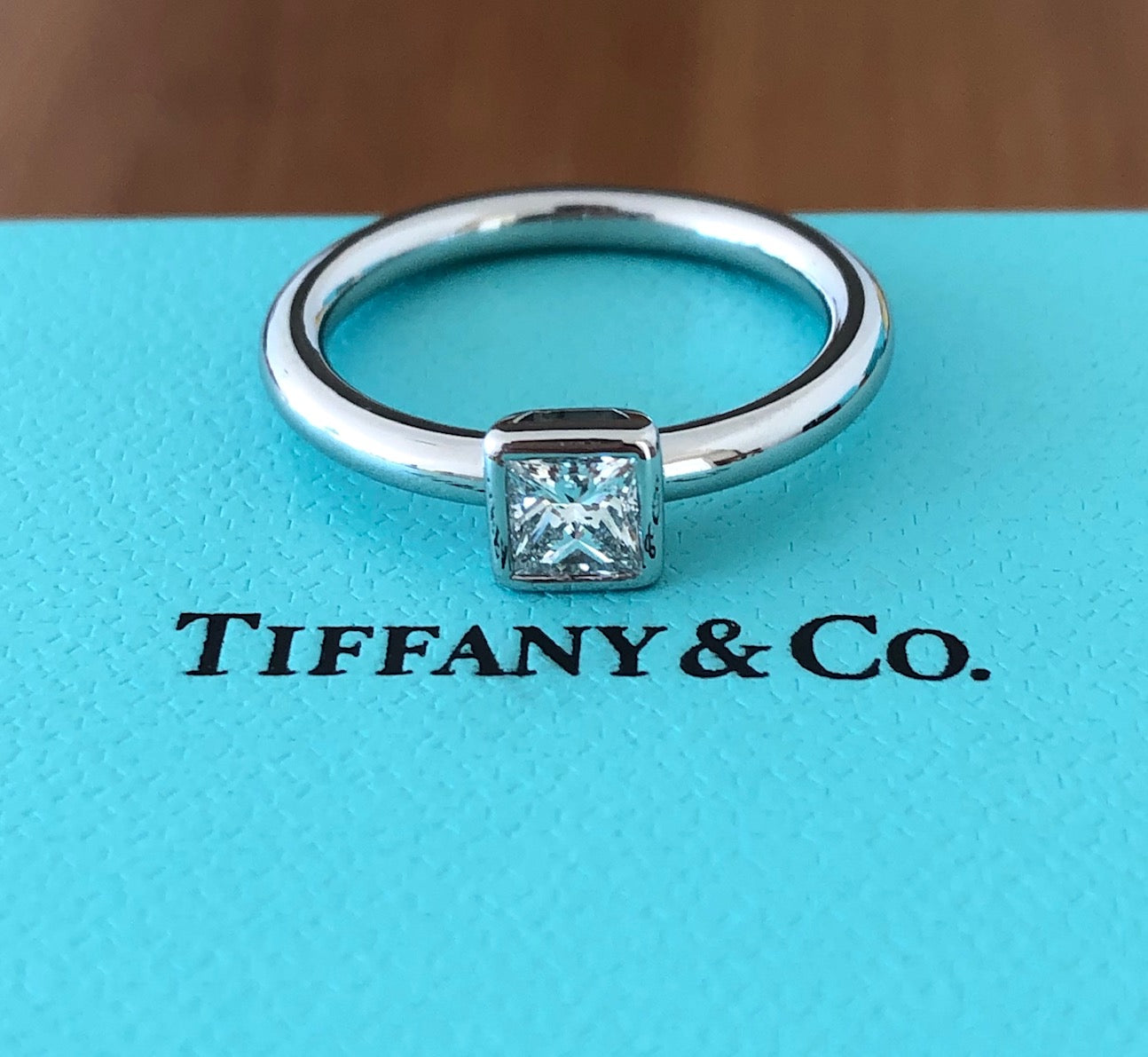 Tiffany & Co. 0.51ct F/VVS2 Princess Cut Diamond Bezet