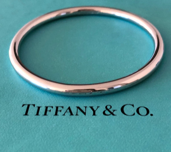 Tiffany & Co. Vintage 18ct White Gold 4.6mm Round Bangle Sz Medium Receipt