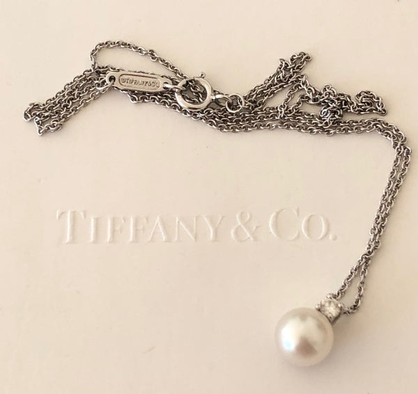 Tiffany & Co. 0.05tcw Diamond 6.5mm Pearl Necklace Pendant 18ct White Gold