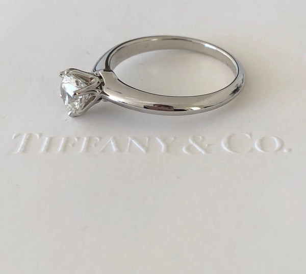 Tiffany & Co 0.82ct H/VS2 Diamond Classic Solitaire 6 Prong Engagement Ring