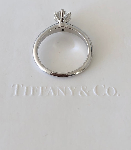 Tiffany & Co 0.82ct H/VS2 Diamond Classic Solitaire 6 Prong Engagement Ring