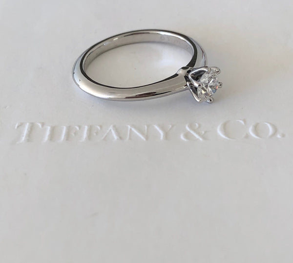 Tiffany & Co 0.33ct F/VVS1 Diamond Classic Solitaire 6 Prong Engagement Ring