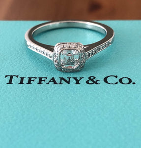 Tiffany & Co. 0.41tcw G/VVS1 Legacy Diamond Engagement Ring Platinum