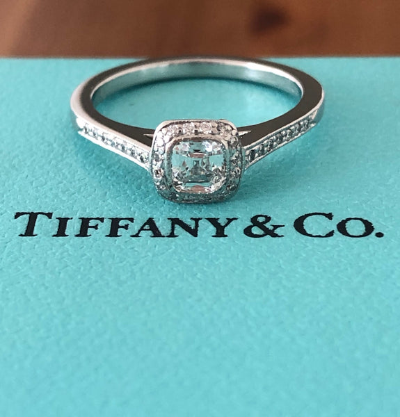 Tiffany & Co. 0.41tcw G/VVS1 Legacy Diamond Engagement Ring Platinum