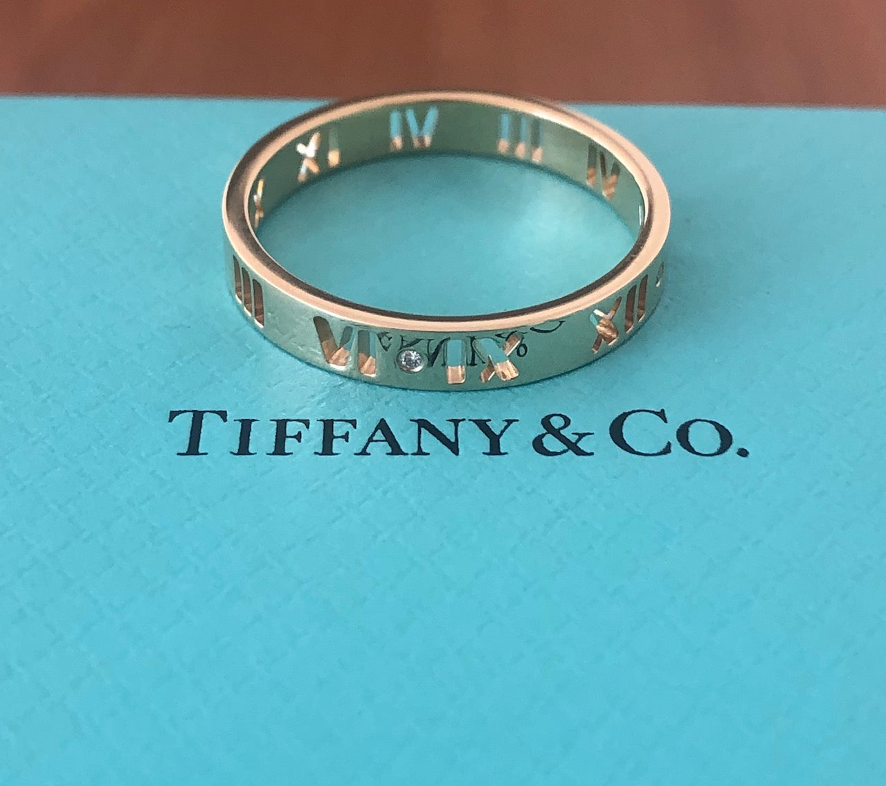 Tiffany & Co. Atlas Roman Numeral Motif Diamond 18K White Gold Pierced Ring  Size 49 Tiffany & Co.