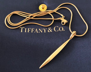 Tiffany & Co. Vintage 22" Feather Pendant in 18ct Yellow Gold Original Packaging