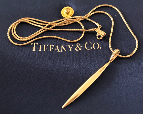 Tiffany & Co. Vintage 22" Feather Pendant in 18ct Yellow Gold Original Packaging