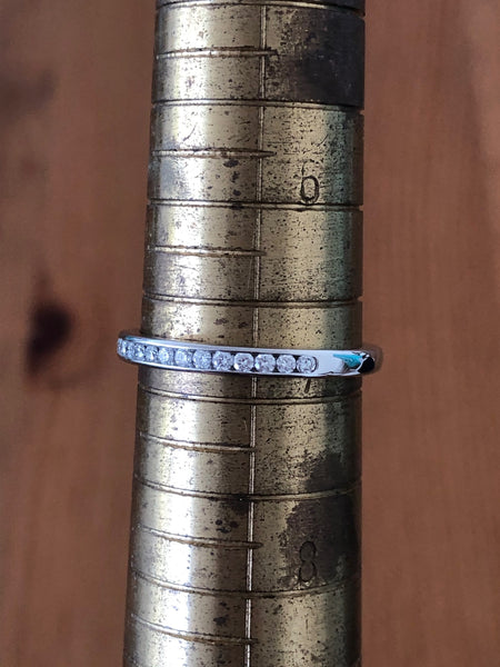 Tiffany & Co. 2mm 0.17tcw Diamond Platinum Band NEVER WORN RRP $4050 Receipt/Box