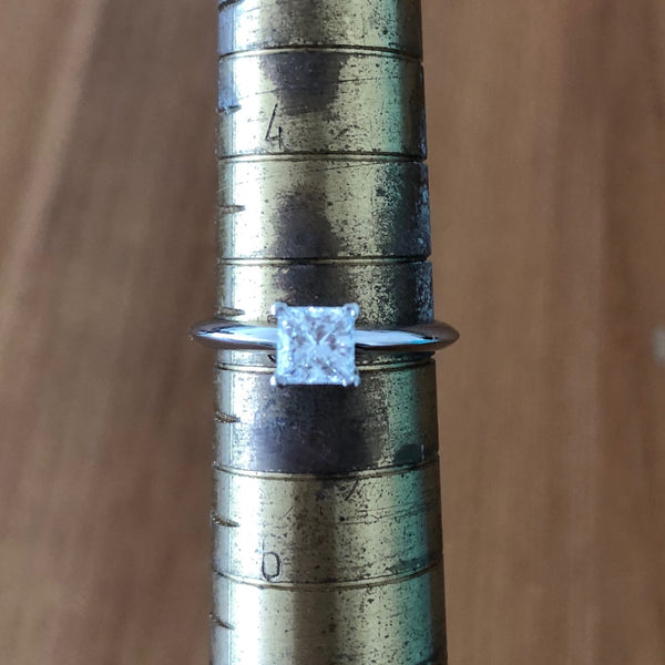 Tiffany & Co. 0.59ct F/VS2 Diamond Princess Cut Engagement Ring Platinum