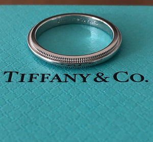 Tiffany & Co. 2mm Platinum Milgrain Wedding Anniversary Ring RRP $1600 Size 4.25