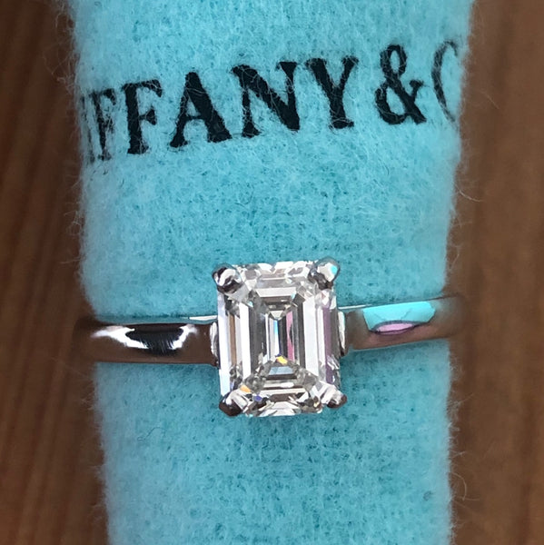 Tiffany & Co. 1.12ct H/VVS1 Diamond Emerald Cut Solitaire Engagement Ring Cert/Val