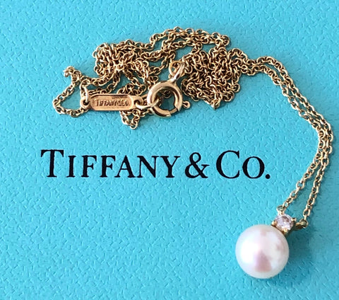 Tiffany & Co. 0.05tcw Diamond 6.5mm Pearl Necklace Pendant 18ct Yellow Gold