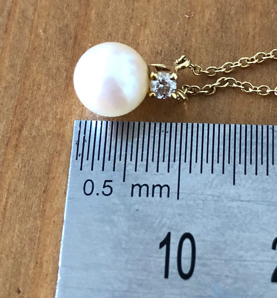 Tiffany & Co. 0.05tcw Diamond 6.5mm Pearl Necklace Pendant 18ct Yellow Gold