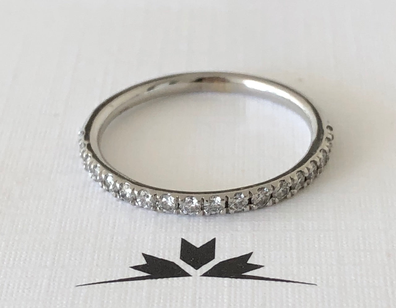 Hearts on fire sales transcend wedding band