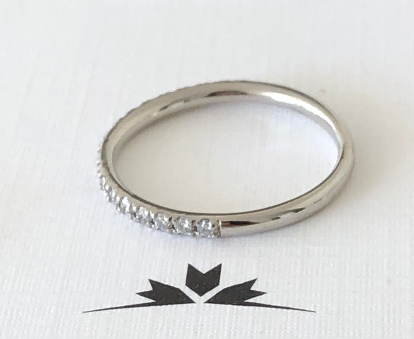 Hearts on Fire 0.25tcw Diamond Transcend Wedding Band in Platinum RRP $3370