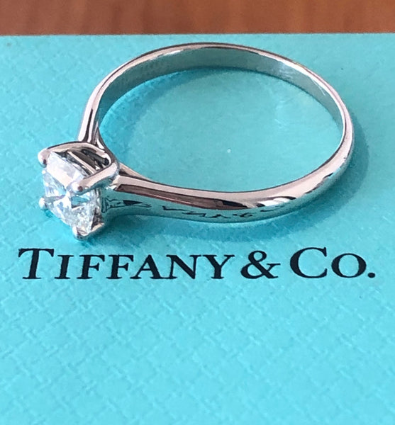 Tiffany & Co. 0.90ct H/VS1 Diamond Lucida Solitaire Engagement Ring Val/Cert/Rcp