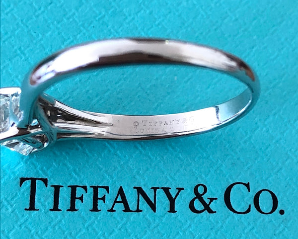 Tiffany & Co. 0.90ct H/VS1 Diamond Lucida Solitaire Engagement Ring Val/Cert/Rcp