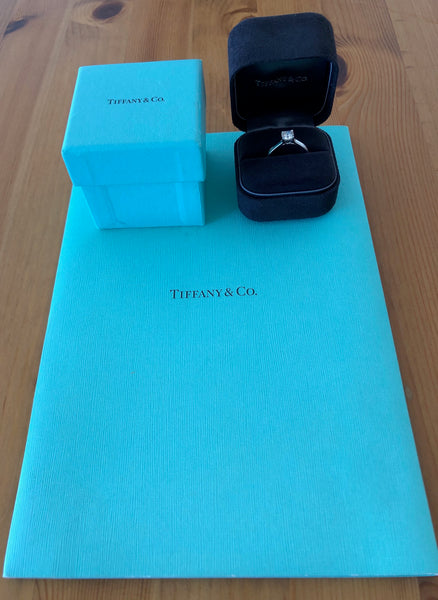 Tiffany & Co. 0.90ct H/VS1 Diamond Lucida Solitaire Engagement Ring Val/Cert/Rcp