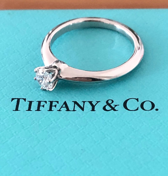 Tiffany & Co. 0.26ct F/VS1 Diamond Solitaire Engagement Ring Cert/Val/Rcpt/Boxes