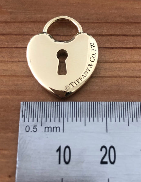 Tiffany & Co. Vintage 18ct Yellow Gold Large Heart Lock Pendant 24mm x 18mm