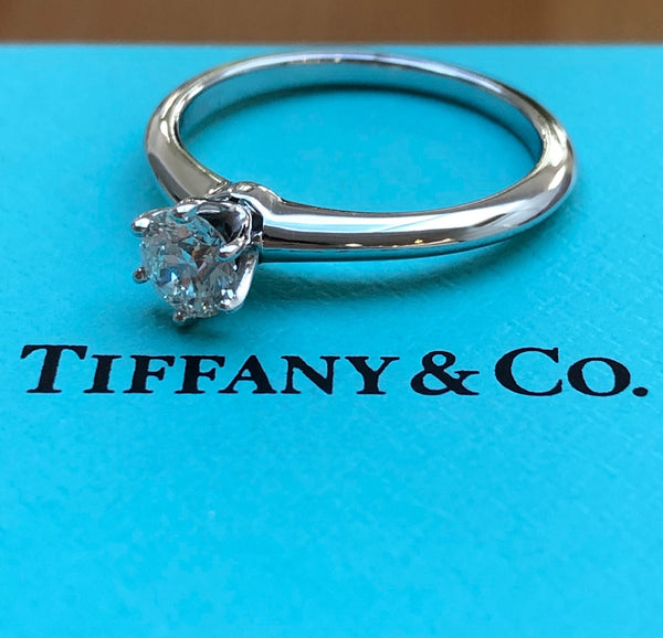 Tiffany & Co. 0.46ct H/VVS2 Diamond Classic Solitaire Engagement Ring Cert/Val
