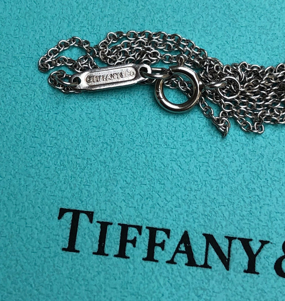 Tiffany & Co. Return to Tiffany Diamond and 18ct White Gold Size Medium