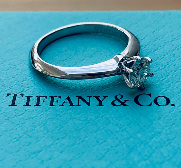 Tiffany & Co. 0.45ct I/VS1 Diamond Classic Solitaire Engagement Ring Cert/Val