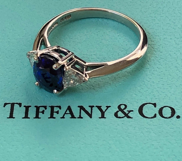 Tiffany & Co. 2.09ct Oval Sapphire & 0.33tcw Diamond Engagement Anniversary Ring