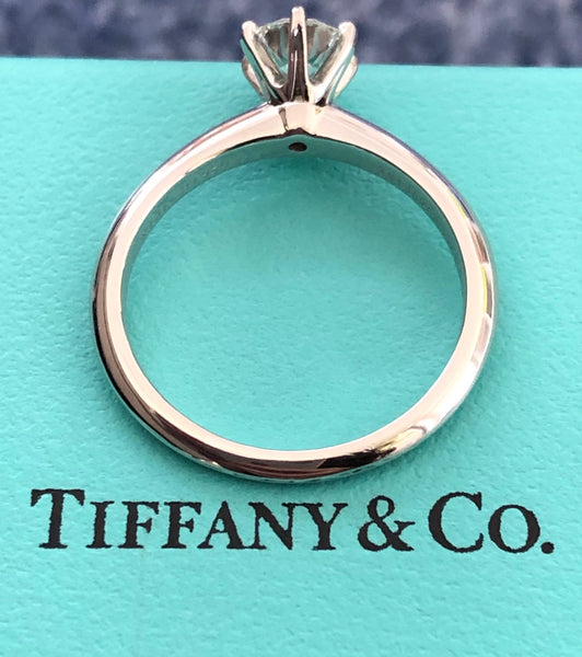 Tiffany & Co. 0.82ct G/VS1 Diamond Classic 6 Prong Solitaire Engagement Ring