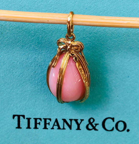 Tiffany & Co. Rare 18ct Yellow Gold and Pink Opal Egg Schlumberger Pendant