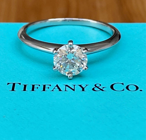 Tiffany & Co. 1.14ct G/VS1 Diamond Solitaire Engagement Ring Box/Papers/Cert