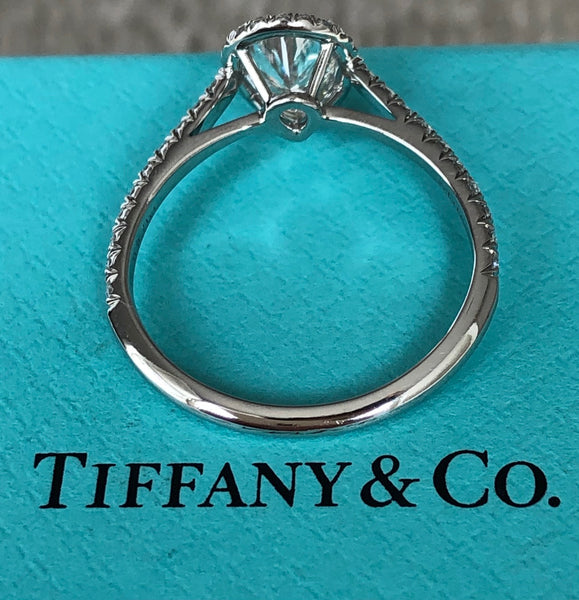 Tiffany & Co. 0.96tcw H/VVS2 Pear Diamond Soleste Engagement Ring Platinum Boxes