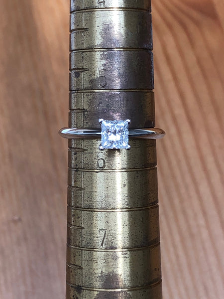 Tiffany & Co. 0.55ct E/VS1 Diamond Princess Cut Solitaire Engagement Ring PT950