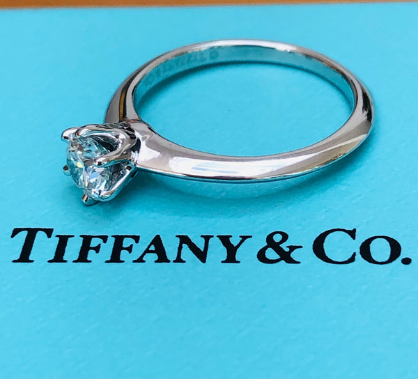 Tiffany & Co. Vintage circa 2000 0.42ct H/VS2 Diamond Round Brilliant Solitaire Ring PT950