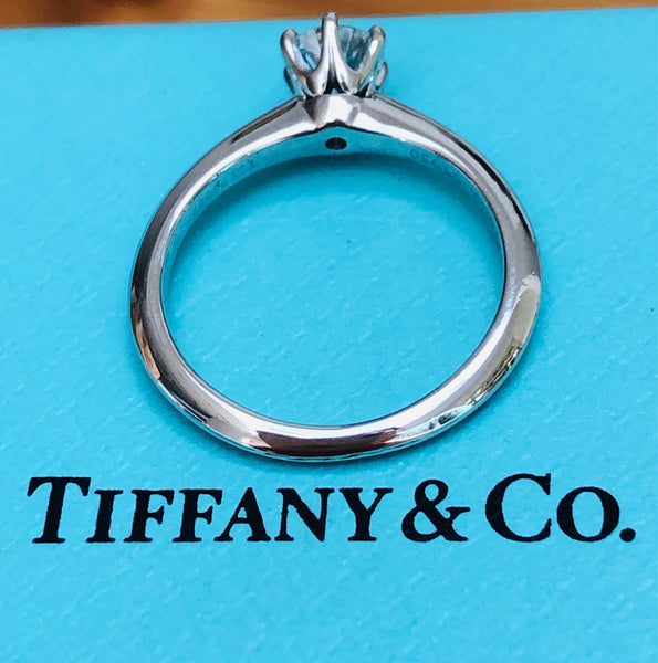 Tiffany & Co. Vintage circa 2000 0.42ct H/VS2 Diamond Round Brilliant Solitaire Ring PT950