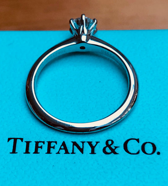 Tiffany & Co. 0.43ct F/VS2 Diamond 6 Prong Solitaire Ring PT950 Crt/Val/Box