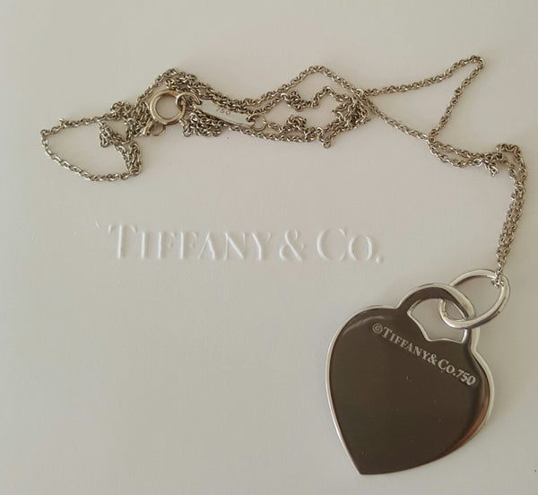 Tiffany & Co. Return to Tiffany Diamond and 18ct White Gold Size Medium