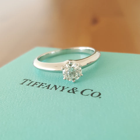 Tiffany & Co 0.52ct H/VS2 Classic Solitaire 6 Prong Diamond Engagement Ring