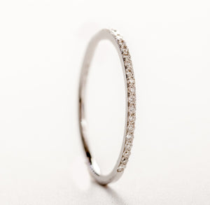 0.14tcw Diamond and 18ct White Gold Petite 1mm Half Eternity Band Ring US 6.5